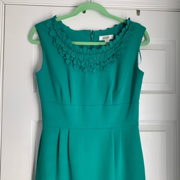 Emerald Green Dress - Picture 2 of 4